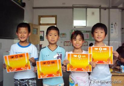 孩子到初中开始厌学(初中厌学孩子怎么心理疏导)(图2)